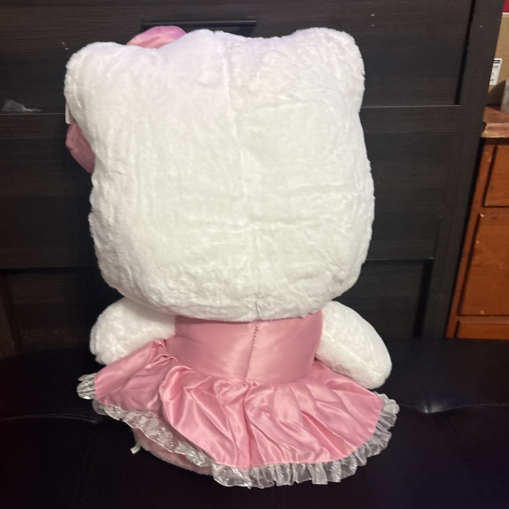 Hello Kitty Large Plush Doll Wearing Pink Dress And Bow Pink Eyes - Picture 5 of 8
